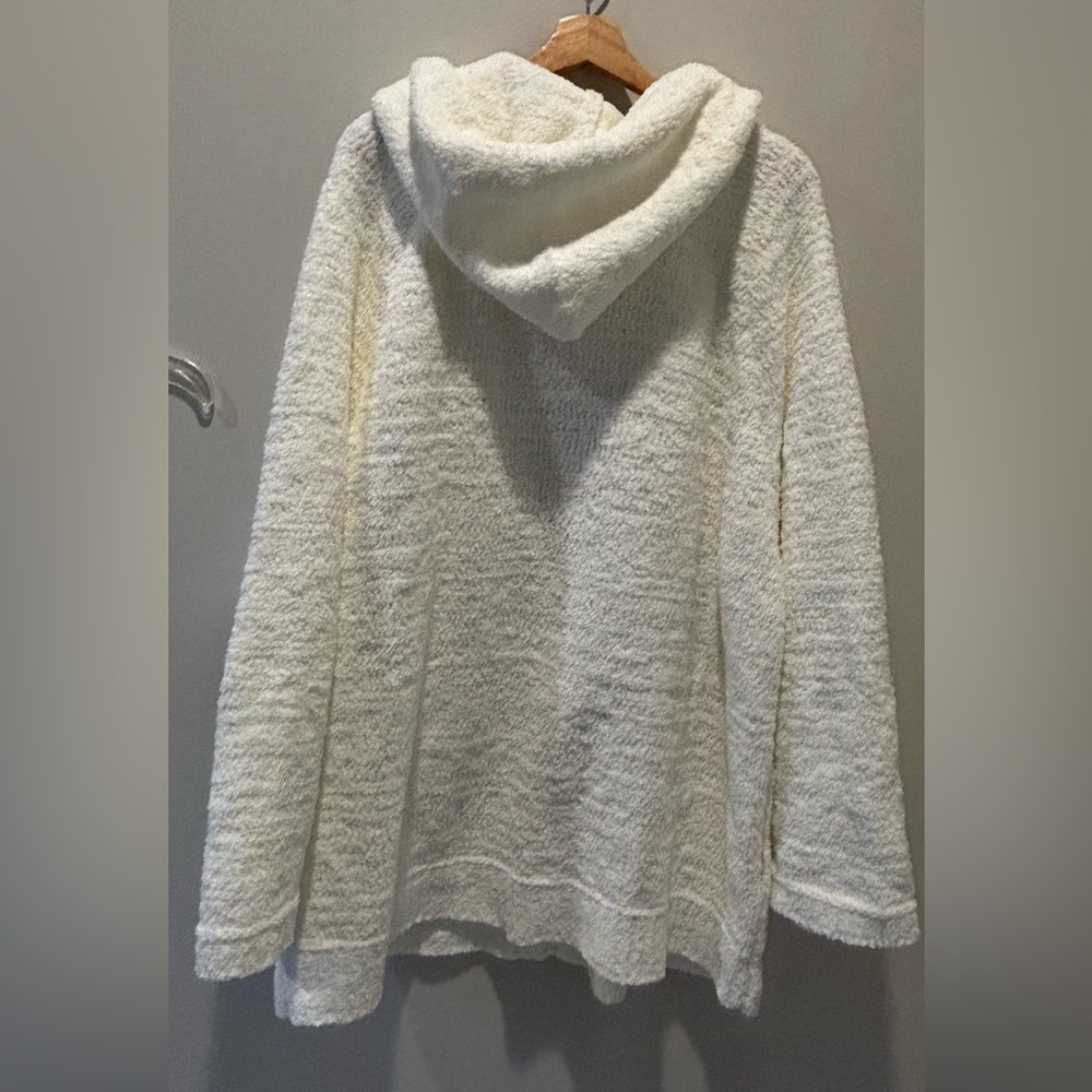 Sunday Citizens Sweater - Picture 2 of 4